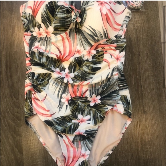 Kona Sol one piece key hole tropical swimsuit in great condition - Picture 3 of 4